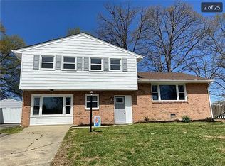 914 Yorkshire Rd, Colonial Heights, VA