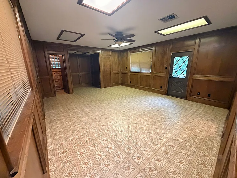 11504 Orbit Rd — Photo 21