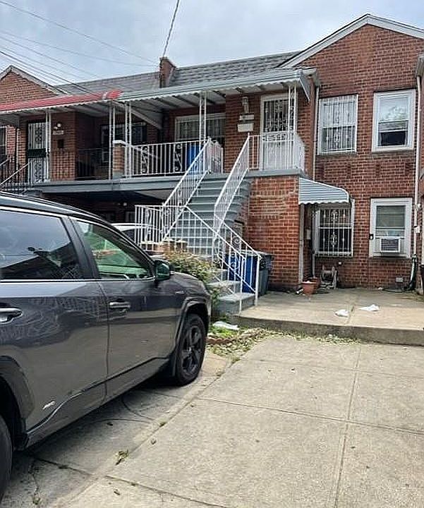 1st image of 1460 E 100th St