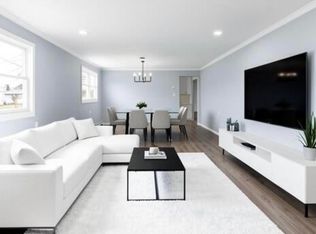 2 Van Gogh Street, Toms River, NJ 08757