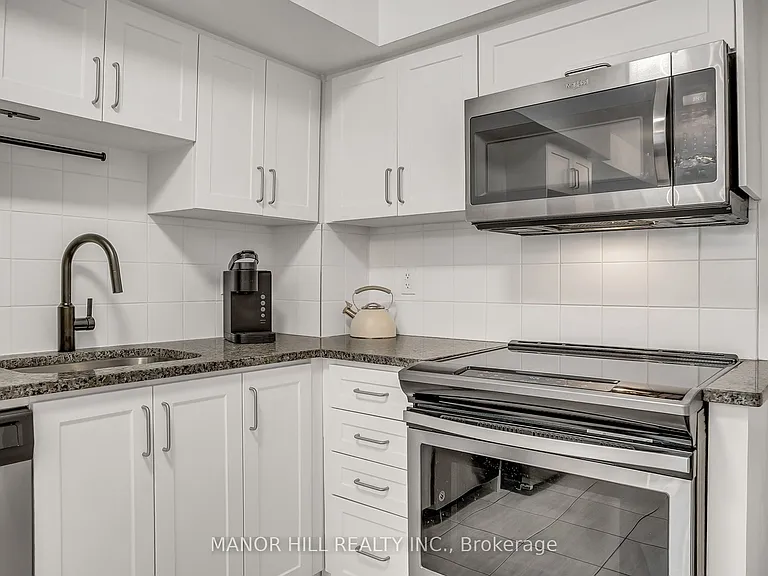 7 Applewood Ln #228 — Photo 18