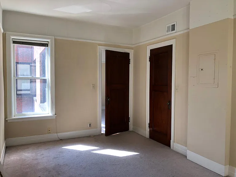 1214 W Sprague Ave #24 — Photo 3