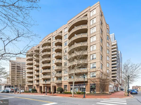 4801 Fairmont Ave APT 810, Bethesda, MD 20814