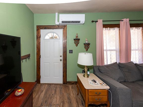 4th image of 1301 S 7th St