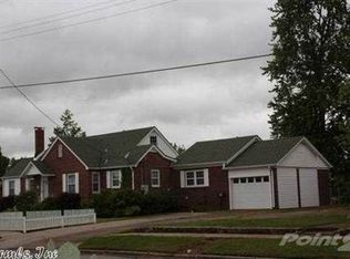 1307 Reeves Ave, Mena, AR 71953