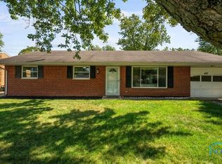 421 Danesmoor Rd, Holland, OH 43528