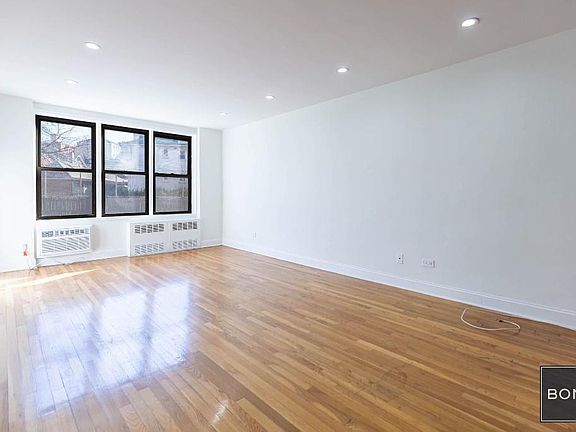 4th image of 3520 Leverich St APT A308