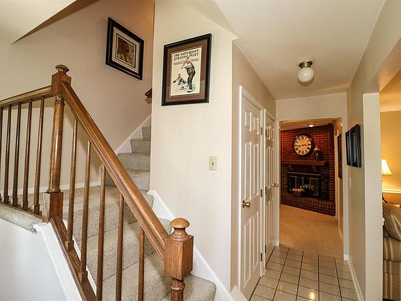 3rd image of 1878 Edgewater Dr