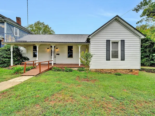 95 Spring St, Rocky Mount, VA 24151