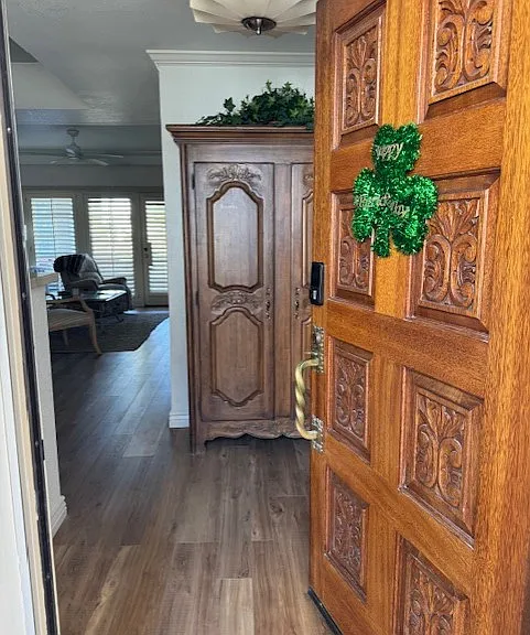 N 28th Pl — Photo 1
