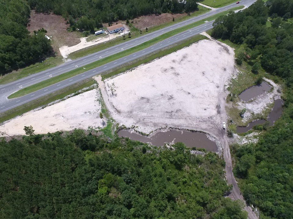 2nd image of 3906 Memorial Dr