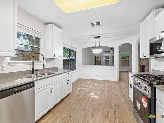 3rd image of 617 Barbara Way