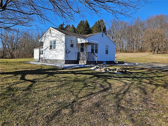 2nd image of 908 New Castle Rd