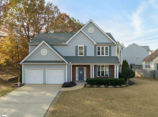 102 Stonewater Dr, Simpsonville, SC 29680