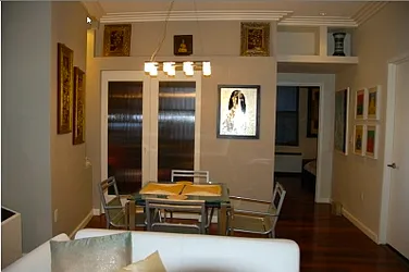 Rented by R New York