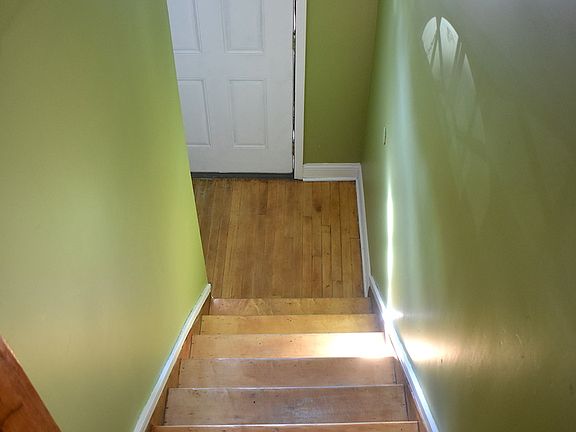 4th image of 637 N Avers Ave