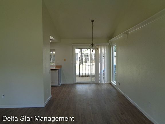 5th image of 5034 Surle Ct