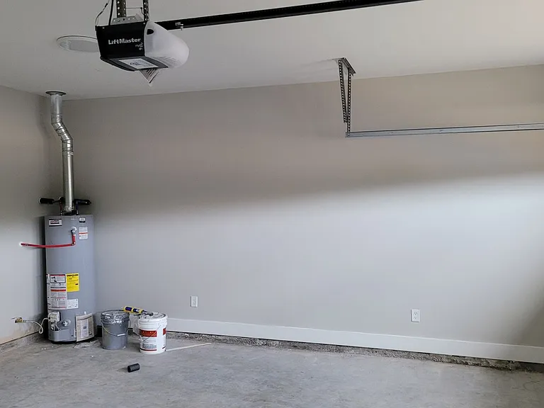 109 Jennie Dr — Photo 28