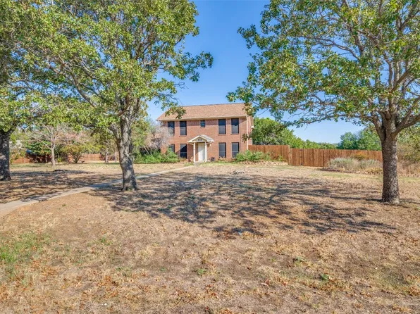 835 Hyatt Dr, Copper Canyon, TX 75077