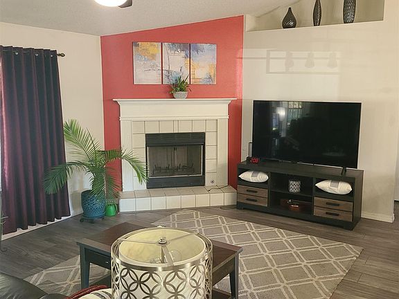 4th image of 7440 Chimney Pines Dr