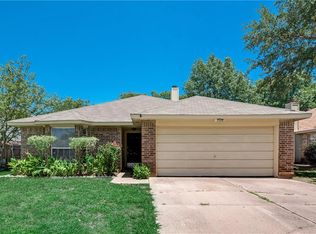 6309 Brookcrest Dr, Arlington, TX 76018