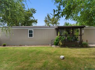 202 Chad Ln, Center Point, TX 78010