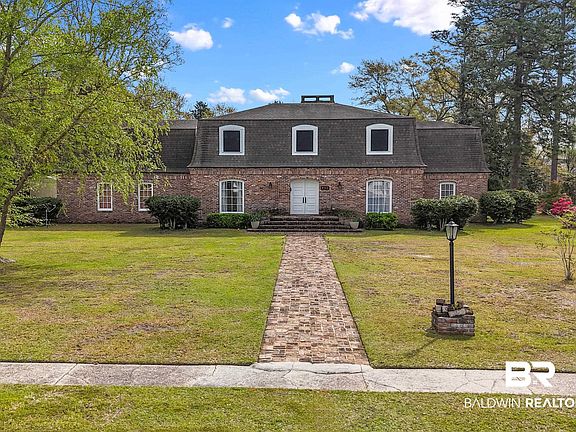 2nd image of 803 S Pensacola Ave