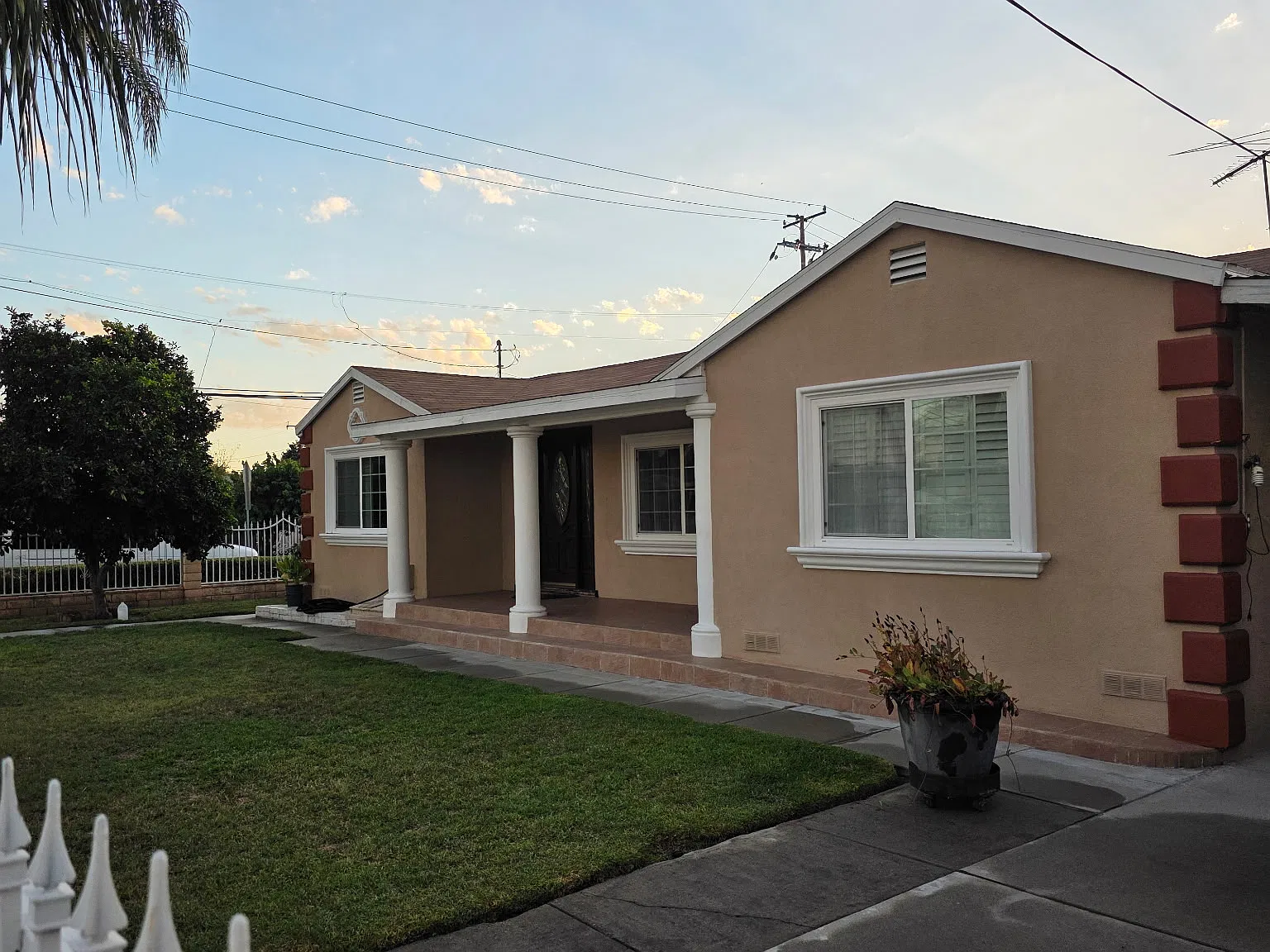 1 bed, 1200 sqft, $3,200 — Photo 1