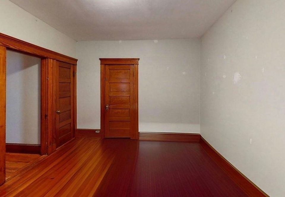 1st image of 86 Bromfield Rd #2