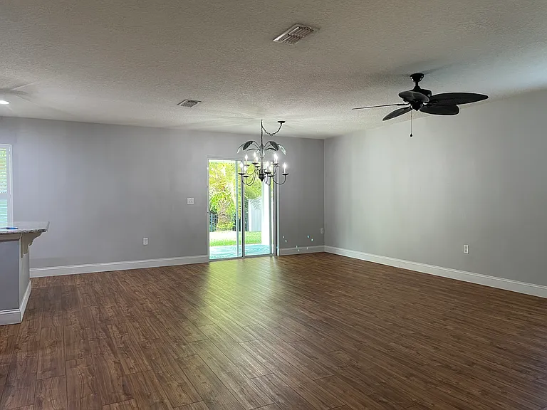 43 Pergola Pl — Photo 5