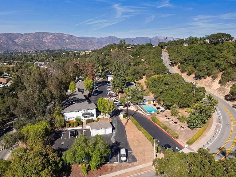 Ojai Heights — Photo 20