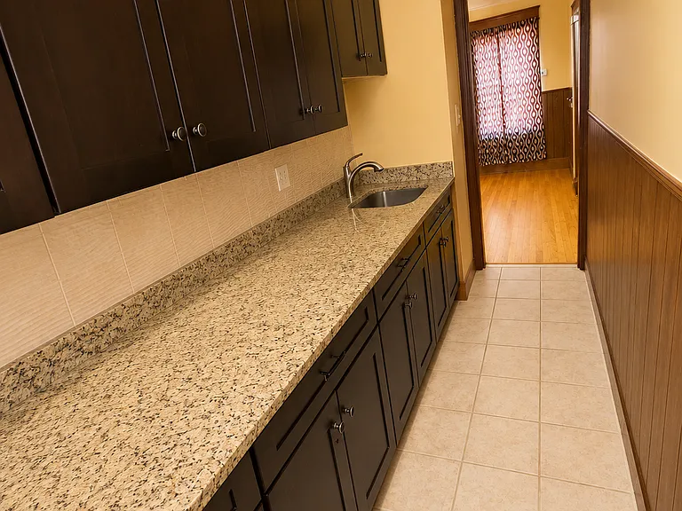 17 Euclid Ave #3 — Photo 16