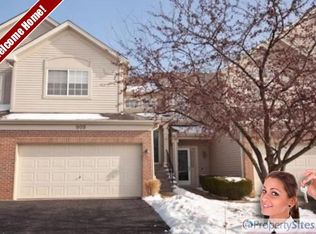 909 Asbury Dr, Aurora, IL 60502
