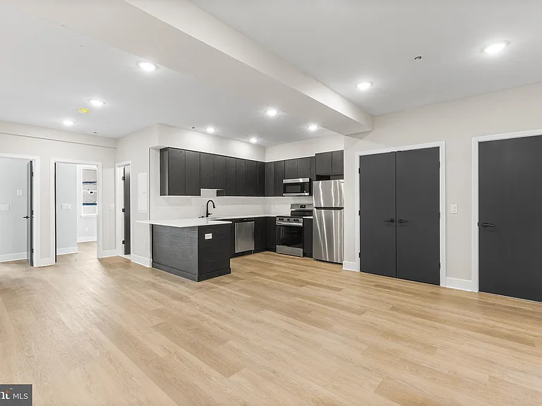 1903 Jackson St #1 — Photo 3
