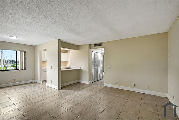 1st image of 711 Meadows Cir #711