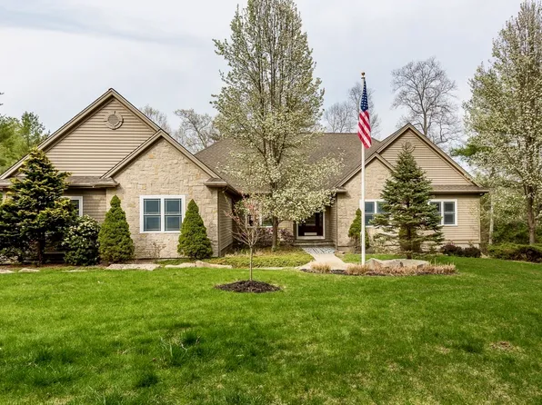 10 Anderson Way, Lakeville, MA 02347
