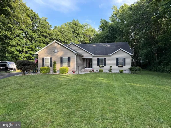 203 E Buck Point Rd, Clayton, DE 19938