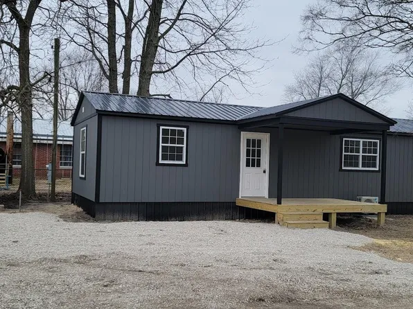 418 S Springer St, Elnora, IN 47529