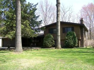 9061 Peters Rd, Clay, MI 48001