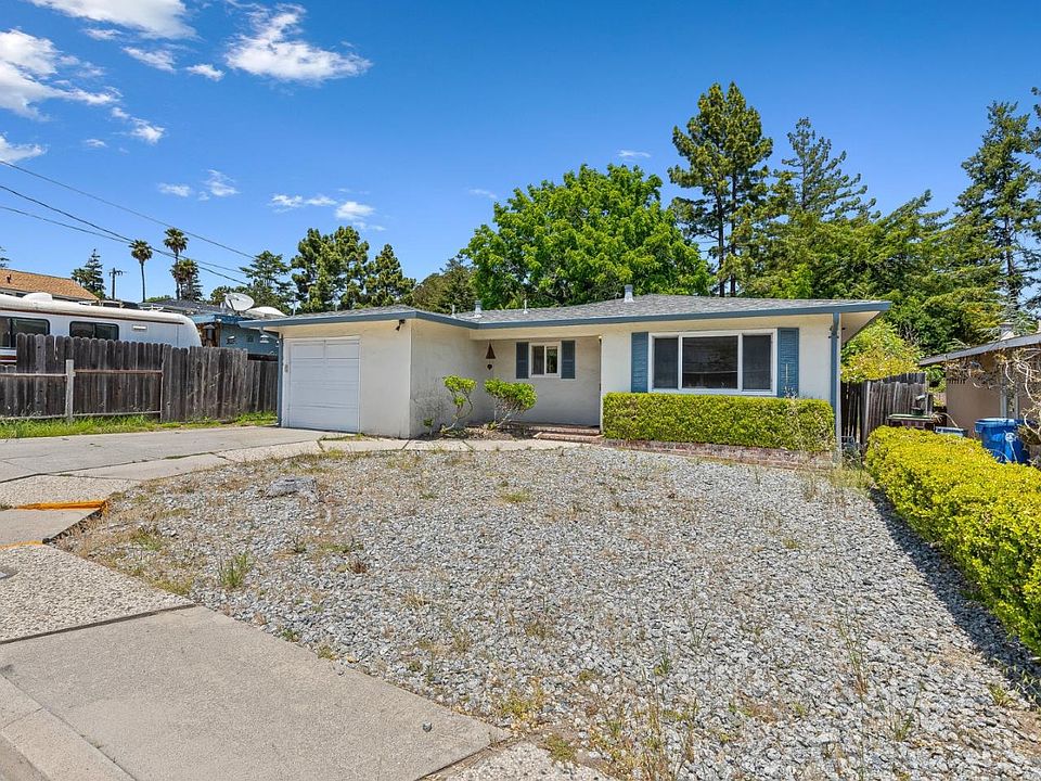 221 Lee St Santa Cruz CA 95060 Zillow