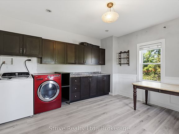 5th image of 116 Concession St W