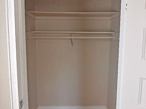 5th image of 1114 E Armour Blvd APT 01NW