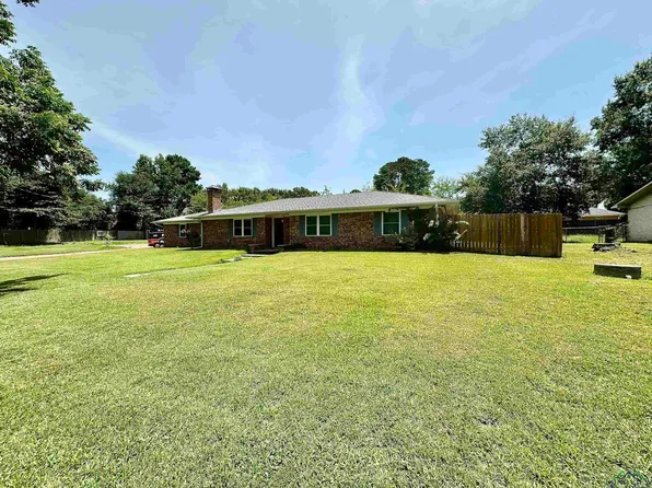 180 Triad Ln, Kilgore, TX 75662
