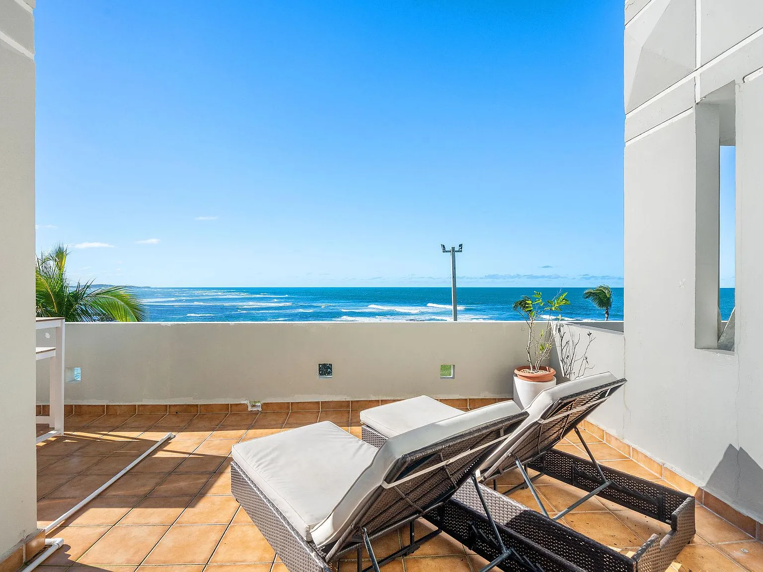 H3 Costa Dorada — Photo 1