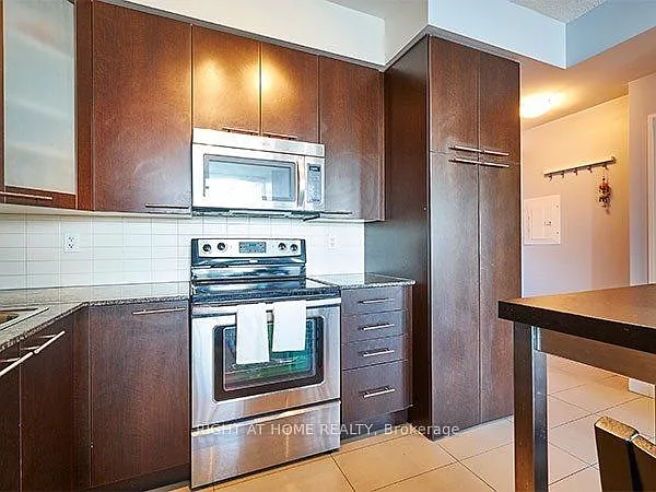 500 Sherbourne St #2701 — Photo 6