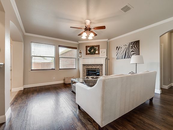 4th image of 11278 Snyder Dr