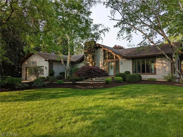 245 Vineyard Way, Doylestown, OH 44230