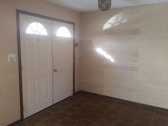 2nd image of 12102 Forestview Dr
