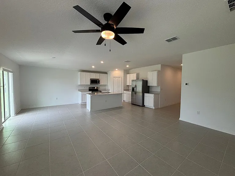 1318 Belle Isle Ln — Photo 17