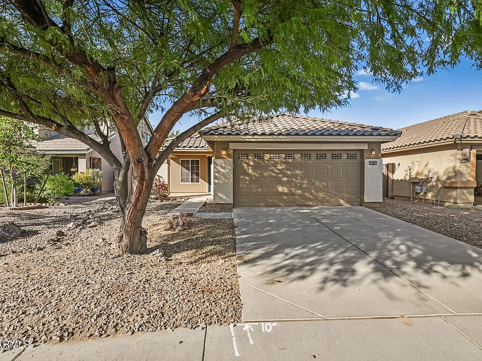 41284 W Cahill Dr